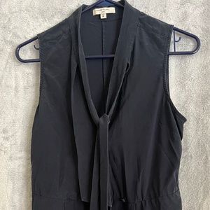 Habitual Clio Sleeveless Tie Neck 100% Silk Blouse Navy Blue Size S